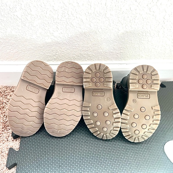 2 Pairs of Toddler Size 6 Leather Boots, 1 Brown 1 Black Different Styles - Picture 9 of 9